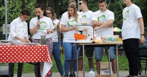 Młodzi z "Nadziei" z Kubą Tomaszczykiem - finalistą programu "Masterchef Junior"