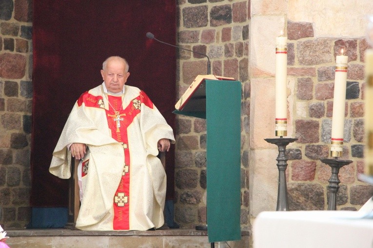 Obchody  50. rocznicy milenium chrztu Polski w Tumie