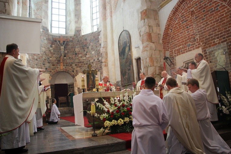 Obchody  50. rocznicy milenium chrztu Polski w Tumie