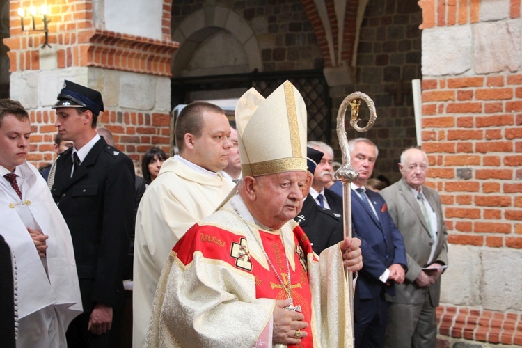 Obchody  50. rocznicy milenium chrztu Polski w Tumie