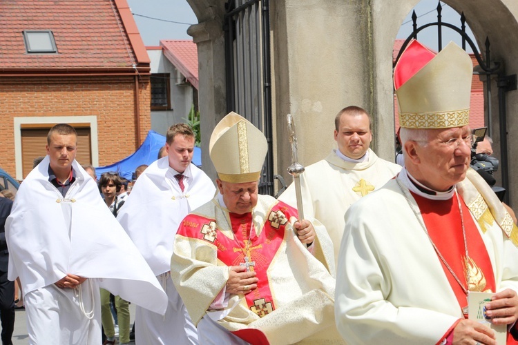 Obchody  50. rocznicy milenium chrztu Polski w Tumie