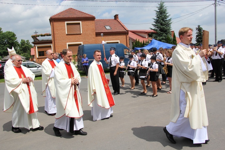 Obchody  50. rocznicy milenium chrztu Polski w Tumie