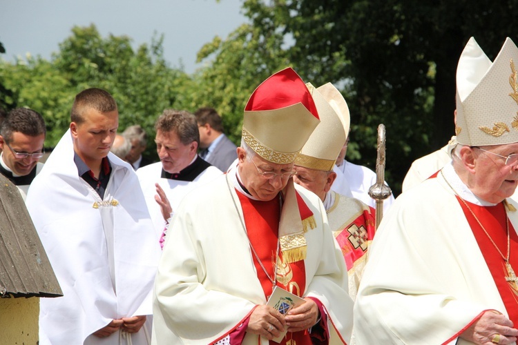 Obchody  50. rocznicy milenium chrztu Polski w Tumie