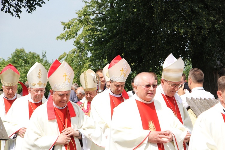 Obchody  50. rocznicy milenium chrztu Polski w Tumie