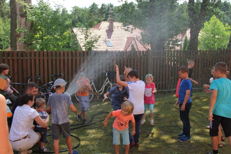 Festyn Parafialny na Szmaragdowym Wzgórzu 