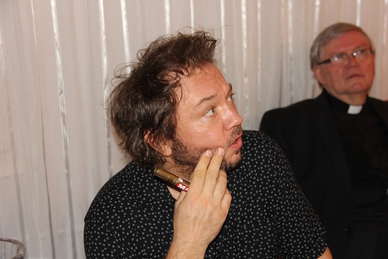 Koncert Mietka Szcześniaka w Rzeczycy