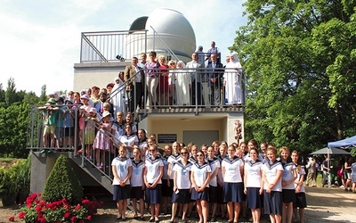 Wałbrzyskie obserwatorium astronomiczne  to jedyny taki obiekt w promieniu kilkudziesięciu kilometrów.