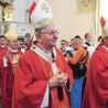 	Procesja do ołtarza w bazylice ojców dominikanów na Starym Mieście w Lublinie.