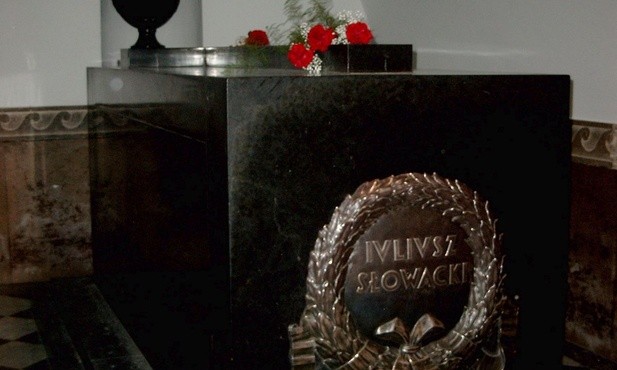 90 lat temu Słowacki spoczął na Wawelu