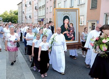 Procesja z obrazem przeszła przez Mały Rynek, ulicami Zamkową, Piastowską i Katedralną.