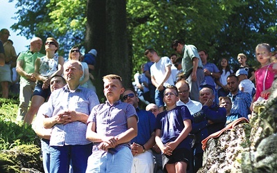 Uczestnicy męskiego spotkania na Górze  św. Anny.