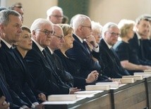 W berlińskiej katedrze nabożeństwo za zmarłego Helmuta Kohla