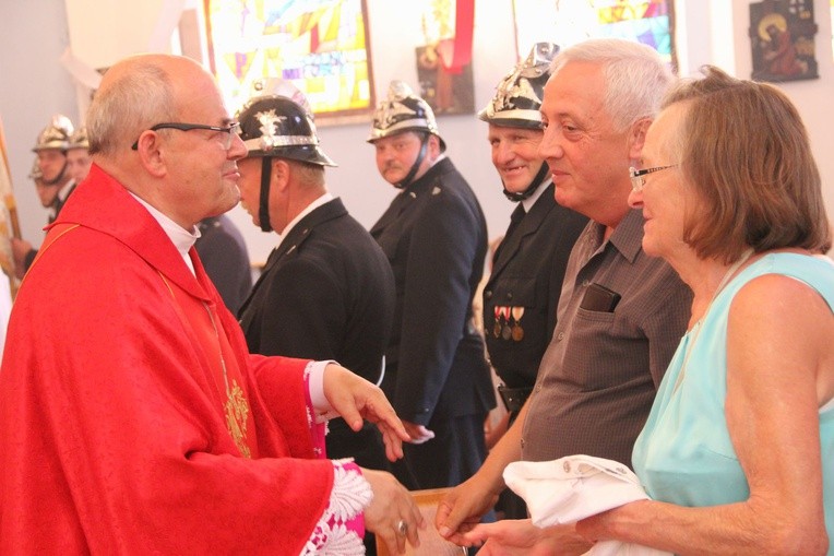 Odsłonięcie epitafium śp. abp. Z. Zimowskiego w Kupieninie