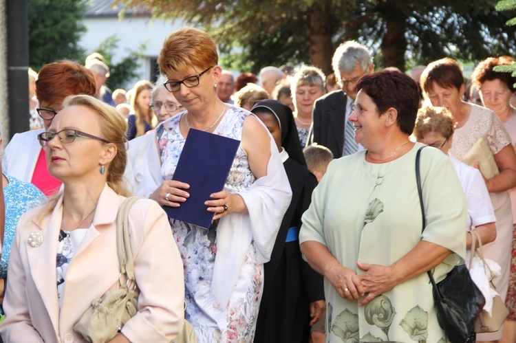 Odsłonięcie epitafium śp. abp. Z. Zimowskiego w Kupieninie