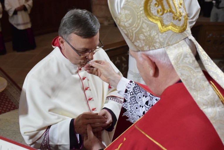 Instalacja kapituły kolegiackiej w Strzegomiu