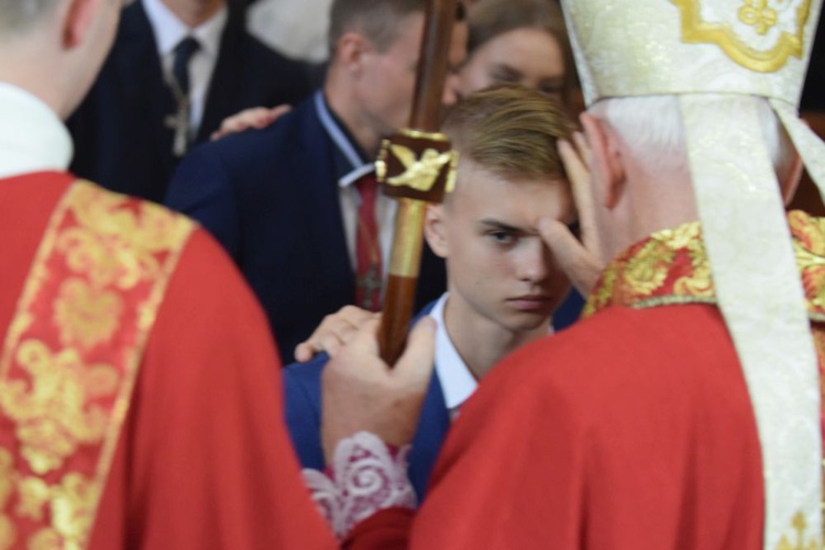 Bierzmowanie w strzegomskiej bazylice