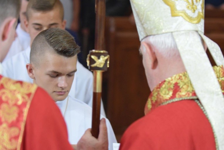 Bierzmowanie w strzegomskiej bazylice