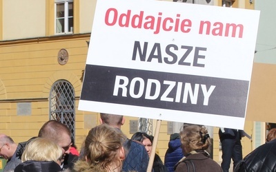 W marcowym proteście we Wrocławiu wzięło udział ok. 70 osób.