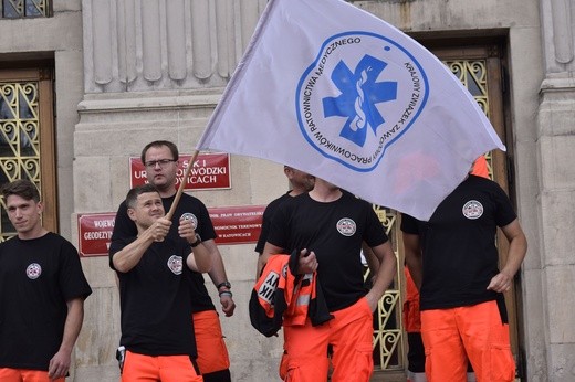 Protest ratowników medycznych w Katowicach