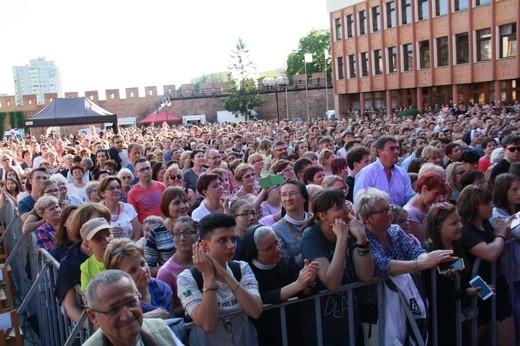 Siostra Cristina zaśpiewała w Opolu