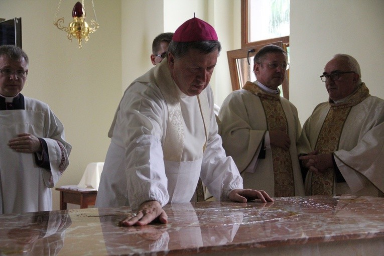 Bóg nie zamyka się tylko w prywatnej przestrzeni naszego serca