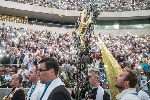 Jezus na Stadionie - cz. 4