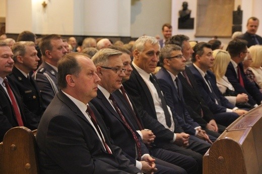 Msza za metropolię