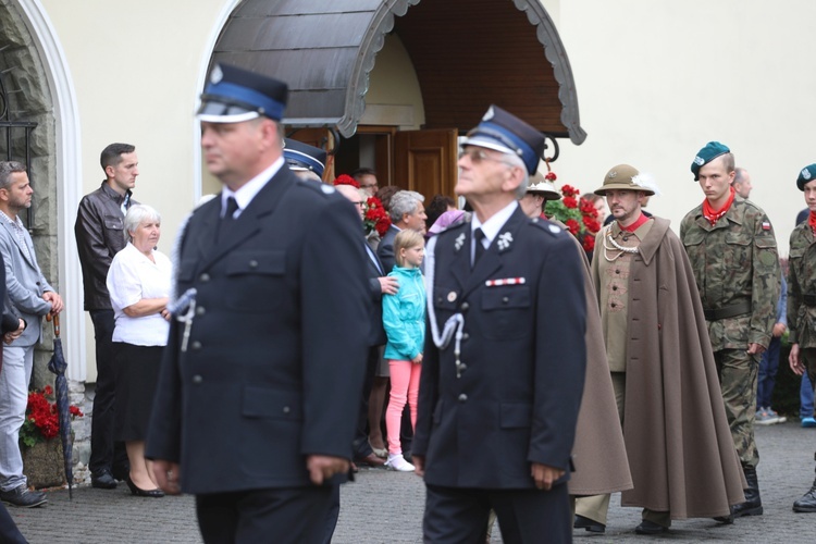 Kard. Stanisław Dziwisz w bazylice w Hałcnowie