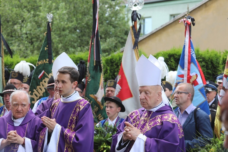 Ostatnie pożegnanie śp. ks. kan. Franciszka Janczego