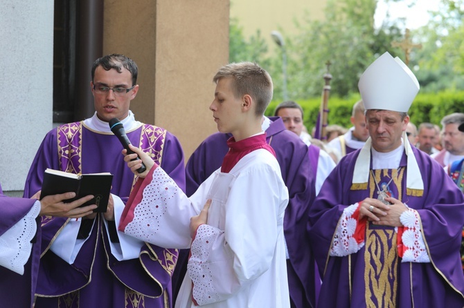 Ostatnie pożegnanie śp. ks. kan. Franciszka Janczego