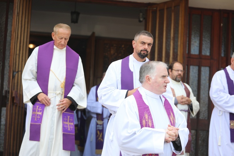 Ostatnie pożegnanie śp. ks. kan. Franciszka Janczego