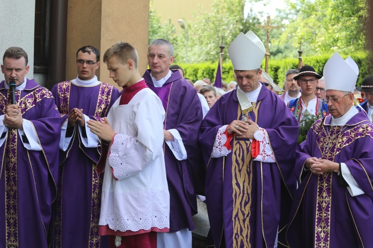 Ostatnie pożegnanie śp. ks. kan. Franciszka Janczego