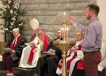 Przypomnieniu historii męczenników towarzyszyła modlitwa o pokój na świecie.