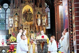 Eucharystia w katedrze w uroczystość patronów diecezji gliwickiej.