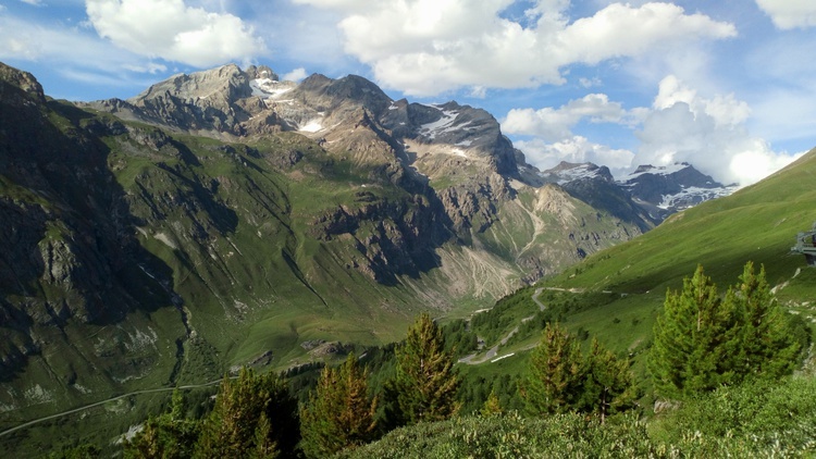 Val d'Isere - alpejski raj dla narciarzy i... świstaków