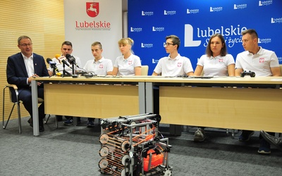 Drużyna robotyki z powiatu kraśnickiego będzie reprezentować Polskę w USA