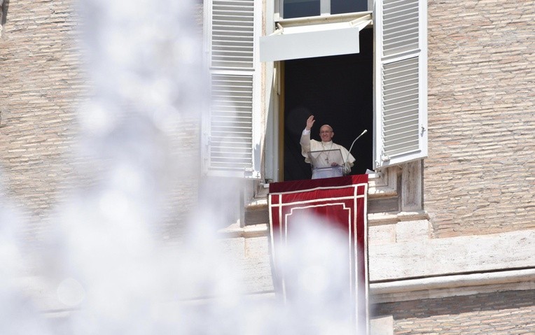 Papież o nowej podstawie do beatyfikacji i kanonizacji
