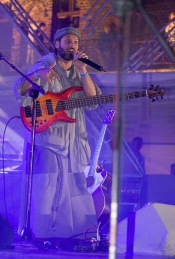 ​SONG OF SONGS FESTIVAL 2005