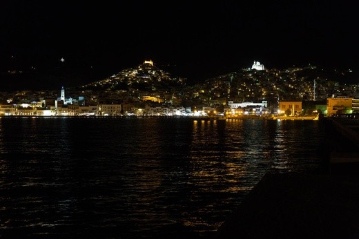 Siros - wyspa po grecku...
