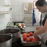 Warsztaty kulinarne z Kubą Tomaszczykiem w "Nadziei"