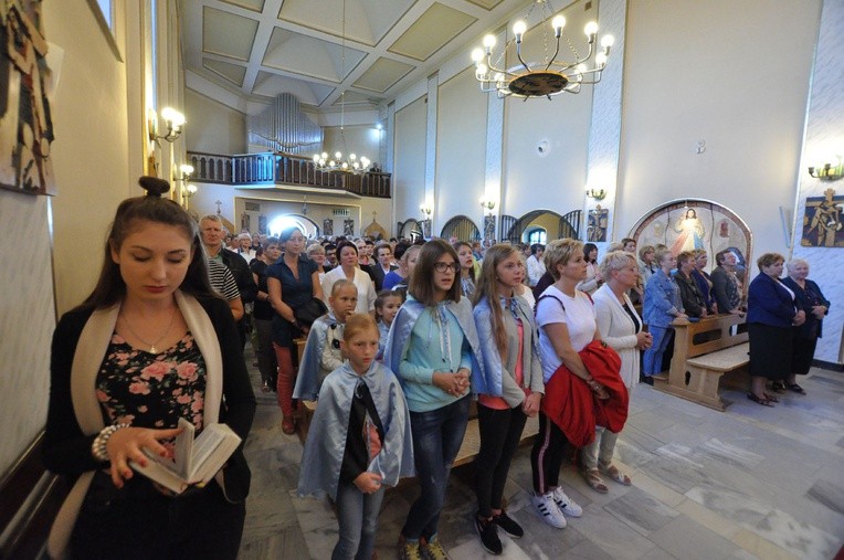 Z Trzetrzewiny i Brzeznej na Strzyganiec