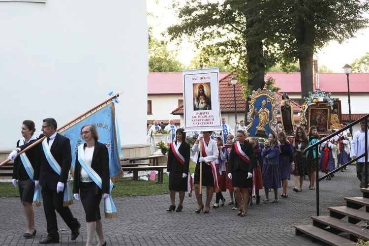 Nabożeństwo fatimskie w Rychwałdzie - 13 lipca 2017