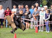 Jedną z atrakcji święta był bieg z dzikiem