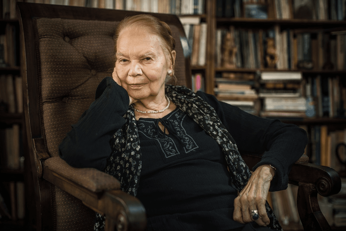 Wybitna Poetka Której Wiersze Przetłumaczono Na 40 Języków Nie żyje Julia Hartwig. Wybitna poetka i eseistka zmarła w...