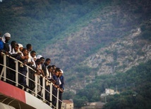 Włochy w kryzysie migracyjnym jak zatkany lejek 