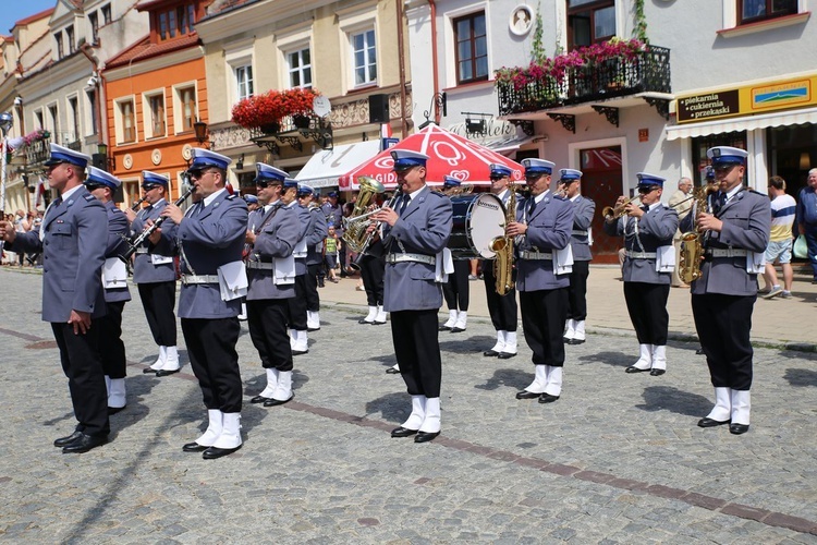 Wojewódzkie święto Policji w Sandomierzu 