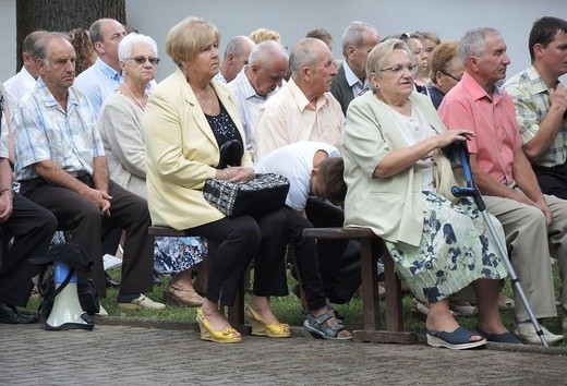 Odpust w Rychwałdzie z monstrancją fatimską