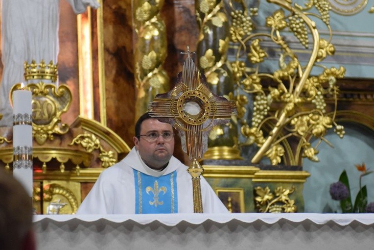 20-lecia parafii pw. Najświętszego Zbawiciela i Matki Bożej z Góry Karmel w Strzegomiu.