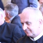 Bp Czesław Stanula uhononorowany przez Szerzyny