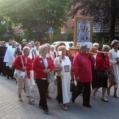 Procesja różańcowa ulicami Tarnowa